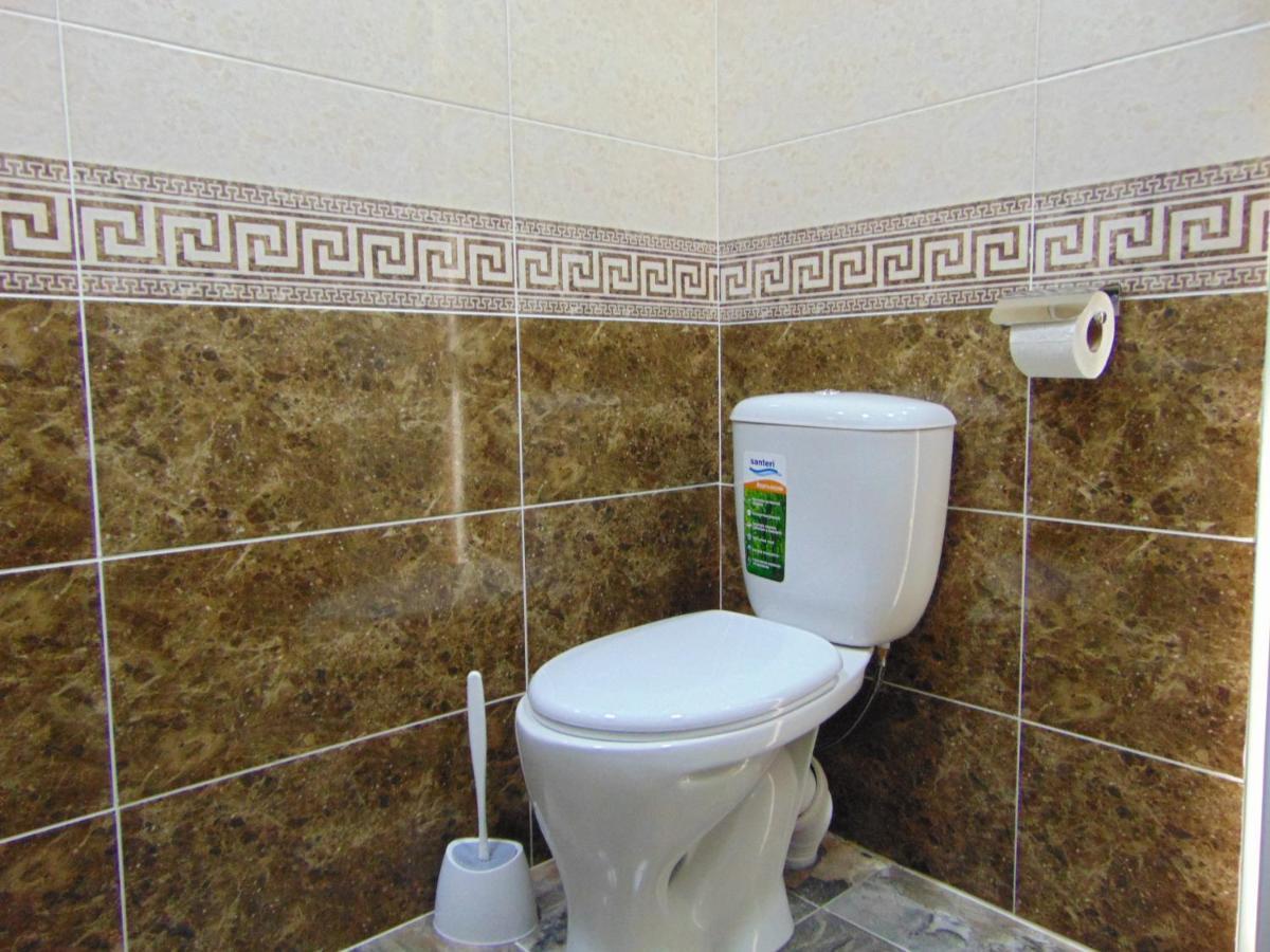 Hotel Julia Akhaltsikhe ภายนอก รูปภาพ